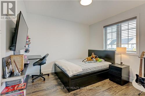 963 Silverfox Crescent, London, ON - Indoor Photo Showing Bedroom