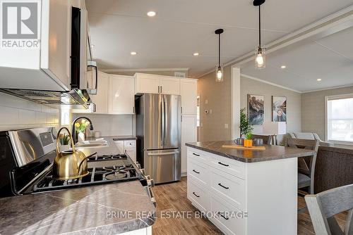 Lot 80 - 117 Meadowview Drive, North Perth (Listowel), ON - Indoor Photo Showing Kitchen With Upgraded Kitchen
