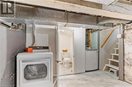 757 Elizabeth Street, London, ON - Indoor Photo Showing Laundry Room