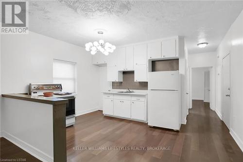 101 Wellington Street, London, ON - Indoor Photo Showing Kitchen