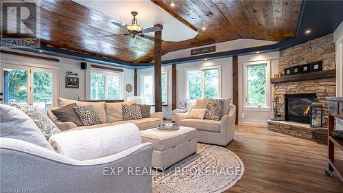 315 Hill Street, Central Elgin (Port Stanley), ON - Indoor Photo Showing Living Room With Fireplace