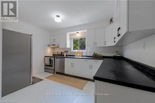 5 Ardsley Road, London, ON - Indoor Photo Showing Kitchen