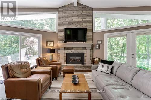 4 Frances Crescent, South Huron (Stephen Twp), ON - Indoor Photo Showing Living Room With Fireplace