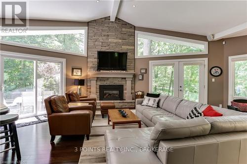 4 Frances Crescent, South Huron (Stephen Twp), ON - Indoor Photo Showing Living Room With Fireplace