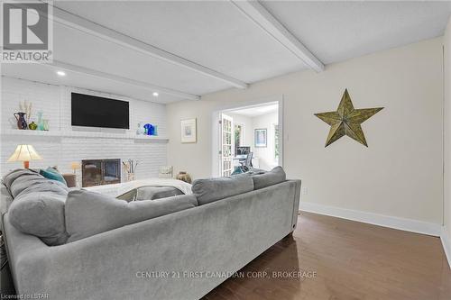 52 Chepstow Close, London, ON - Indoor Photo Showing Other Room