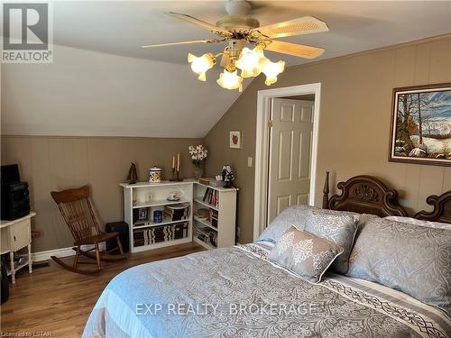 414 Simcoe St Street, Warwick (Watford), ON - Indoor Photo Showing Bedroom