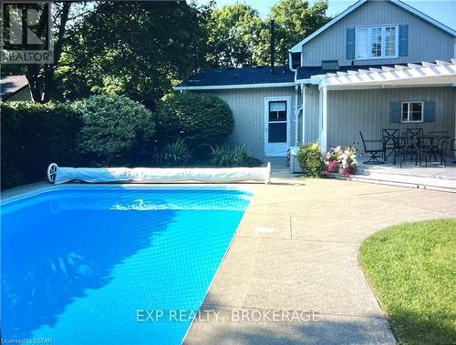 414 Simcoe St Street, Warwick (Watford), ON - Outdoor With In Ground Pool