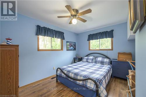 8444 Lazy Lane, Lambton Shores (Port Franks), ON - Indoor Photo Showing Bedroom