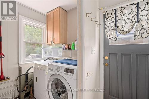 514 Upper Queen Street, London, ON - Indoor Photo Showing Laundry Room