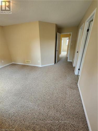 2021 Foxwood Avenue, London, ON - Indoor Photo Showing Other Room