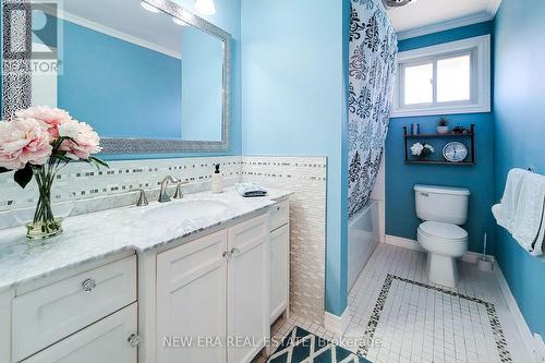 47 Monarch Park Drive, St. Catharines, ON - Indoor Photo Showing Bathroom