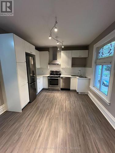 Upper - 68 East Avenue N, Hamilton (Landsdale), ON - Indoor Photo Showing Kitchen With Stainless Steel Kitchen