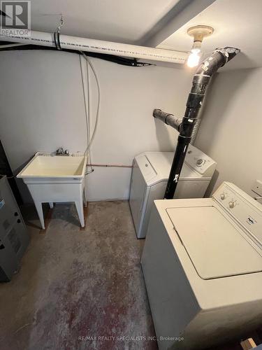 Upper - 68 East Avenue N, Hamilton (Landsdale), ON - Indoor Photo Showing Laundry Room