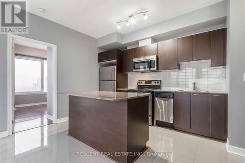 3002 - 385 Prince Of Wales Drive, Mississauga, ON - Indoor Photo Showing Kitchen