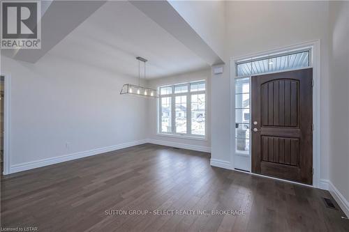 7 Spruce Crescent, North Middlesex (Parkhill), ON - Indoor Photo Showing Other Room