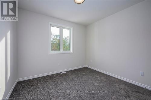 7 Spruce Crescent, North Middlesex (Parkhill), ON - Indoor Photo Showing Other Room