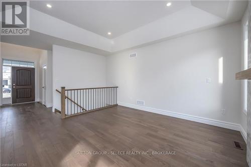 7 Spruce Crescent, North Middlesex (Parkhill), ON - Indoor Photo Showing Other Room