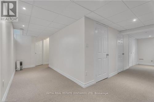 1833 Devos Drive, London, ON - Indoor Photo Showing Other Room