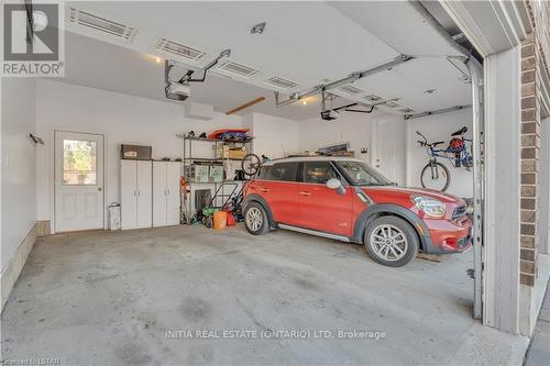 1833 Devos Drive, London, ON - Indoor Photo Showing Garage