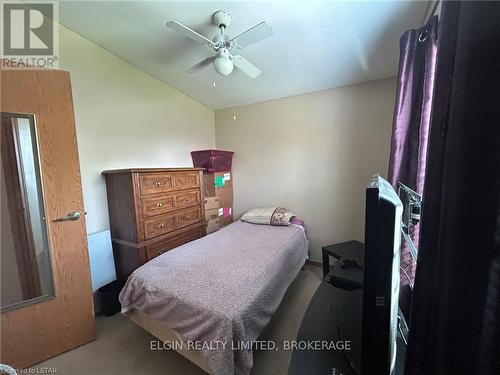 33, #24 Pitt Street, Bayham (Port Burwell), ON - Indoor Photo Showing Bedroom