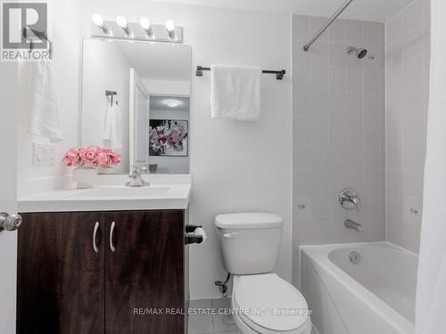 806 - 15 Legion Road, Toronto, ON - Indoor Photo Showing Bathroom