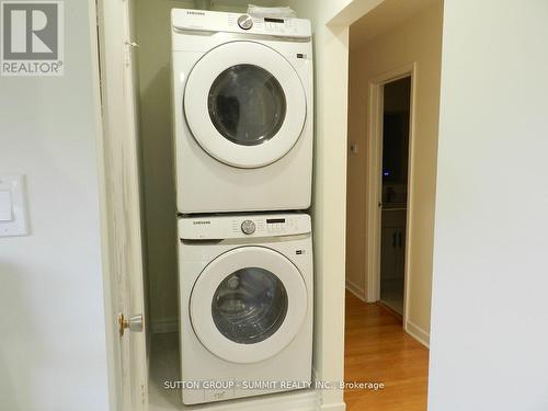 Main - 3117 Corrigan Drive, Mississauga (Applewood), ON - Indoor Photo Showing Laundry Room