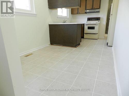 Main - 3117 Corrigan Drive, Mississauga (Applewood), ON - Indoor Photo Showing Kitchen