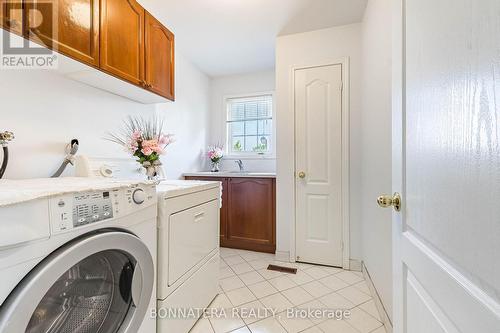 641 Marley Crescent, Milton, ON - Indoor Photo Showing Laundry Room