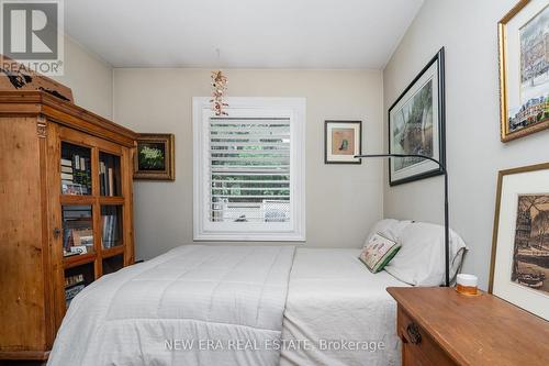 22 Ben Machree Drive, Mississauga, ON - Indoor Photo Showing Bedroom
