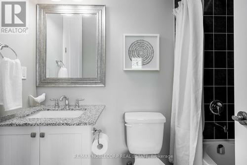 22 Hughes Street, Collingwood, ON - Indoor Photo Showing Bathroom