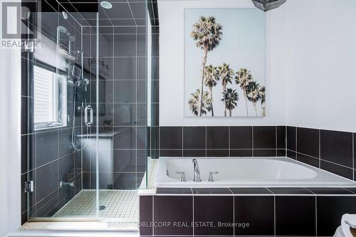 22 Hughes Street, Collingwood, ON - Indoor Photo Showing Bathroom