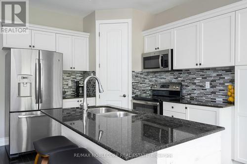 22 Hughes Street, Collingwood, ON - Indoor Photo Showing Kitchen With Double Sink With Upgraded Kitchen