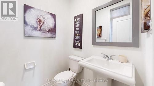 1 Dinosaur Street, Brampton, ON - Indoor Photo Showing Bathroom