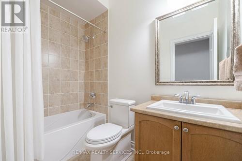 31 Junetown Circle, Brampton (Credit Valley), ON - Indoor Photo Showing Bathroom