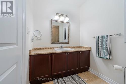 31 Junetown Circle, Brampton, ON - Indoor Photo Showing Bathroom