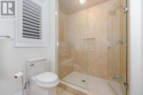 31 Junetown Circle, Brampton (Credit Valley), ON - Indoor Photo Showing Bathroom