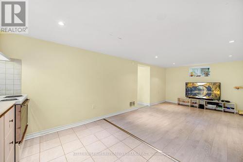 435 Ellerslie Avenue, Toronto, ON - Indoor