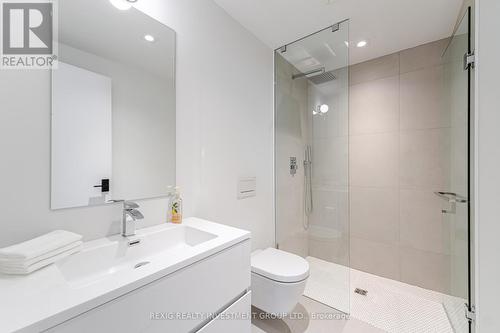 1337 Waverly Avenue, Oakville (Bronte East), ON - Indoor Photo Showing Bathroom