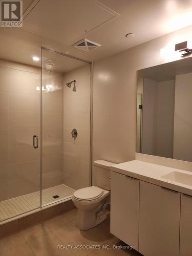 704 - 8 Widmer Street, Toronto, ON - Indoor Photo Showing Bathroom