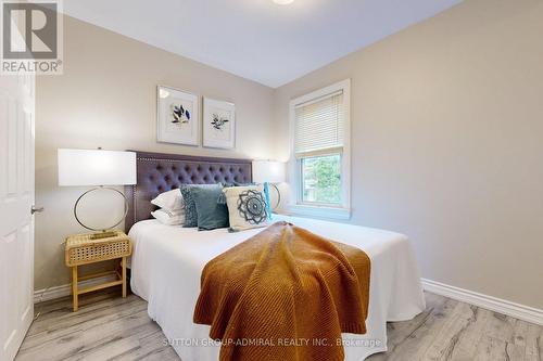 63 Cleveland Street, Toronto (Mount Pleasant East), ON - Indoor Photo Showing Bedroom