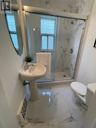 63 Cleveland Street, Toronto (Mount Pleasant East), ON - Indoor Photo Showing Bathroom