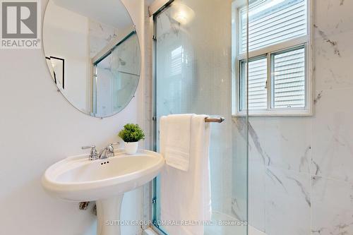 63 Cleveland Street, Toronto (Mount Pleasant East), ON - Indoor Photo Showing Bathroom