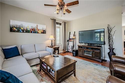Great entertaining area with lots of space for a large TV. 9 foot ceilings - 5255 Dryden Avenue, Burlington, ON - Indoor Photo Showing Living Room