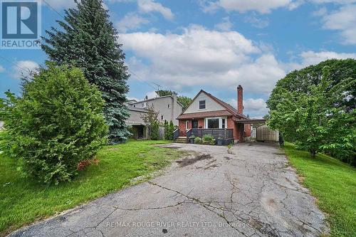 1073 King Street E, Oshawa, ON - Outdoor