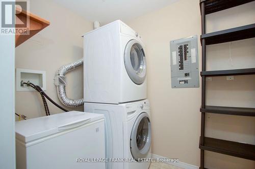 108 - 8 Huron Street, Kawartha Lakes, ON - Indoor Photo Showing Laundry Room