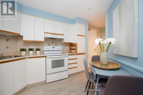 108 - 8 Huron Street, Kawartha Lakes, ON - Indoor Photo Showing Kitchen