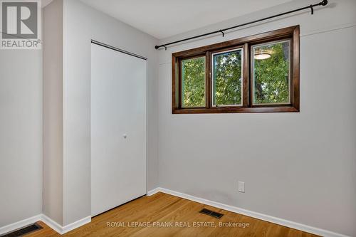 905 Cumberland Avenue, Peterborough, ON - Indoor Photo Showing Other Room