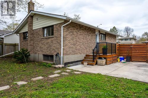 905 Cumberland Avenue, Peterborough (Northcrest), ON - Outdoor With Exterior