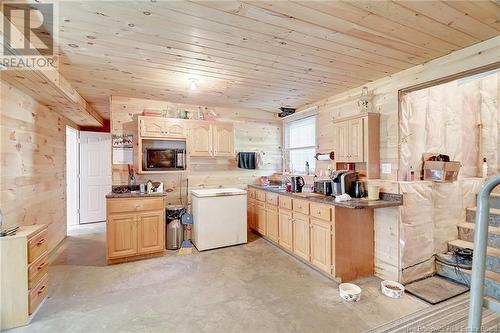 162 Grand Point Road, Douglas Harbour, NB - Indoor Photo Showing Kitchen