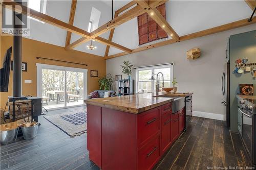 40 Gregory Lane, Saint John, NB - Indoor Photo Showing Kitchen